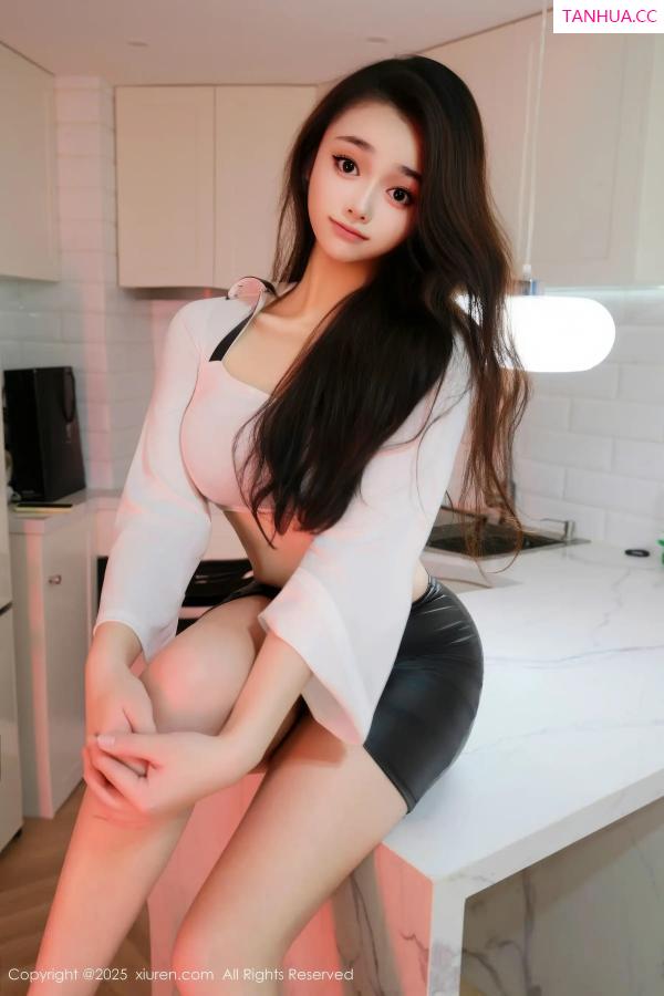   [XiuRen]高清写真图 2025.11.17 No.10993 福福_Thrive 丰满身材第15张图片
